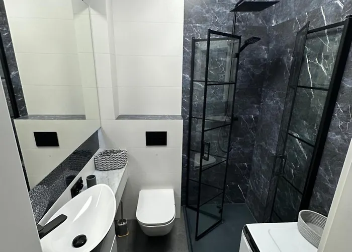 Eros Gdynia, Srodmiescie Gdynia